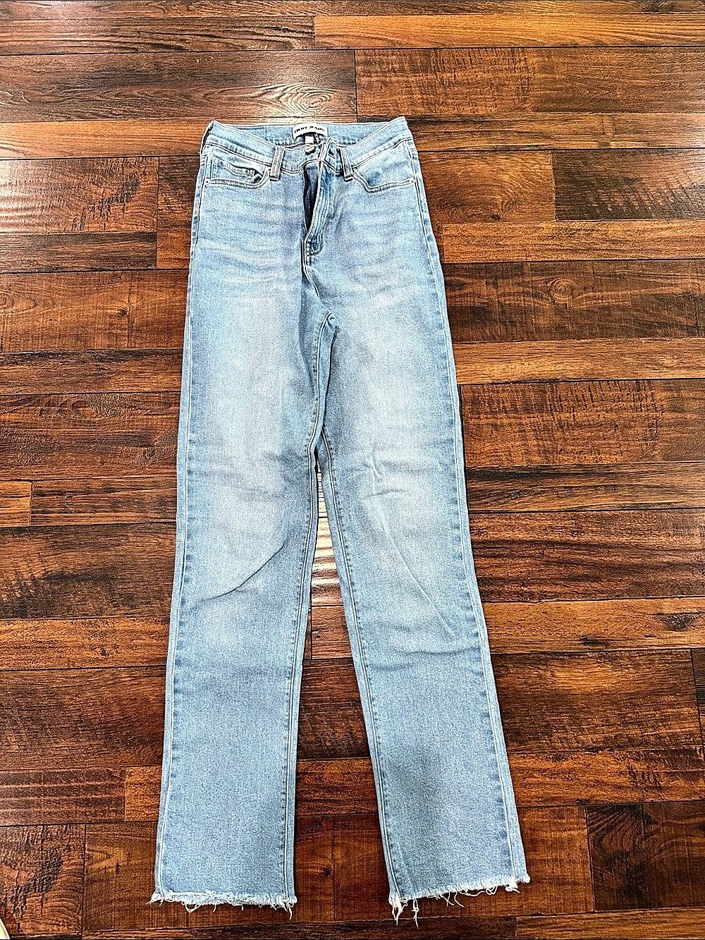 DKNY Straught Leg Jeans Light Blue Waist 4/27